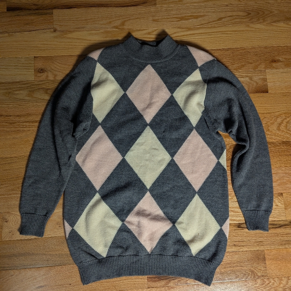 Vintage Liz Claiborne Collection Women's small Argyle Merino Wool Sweater Pink